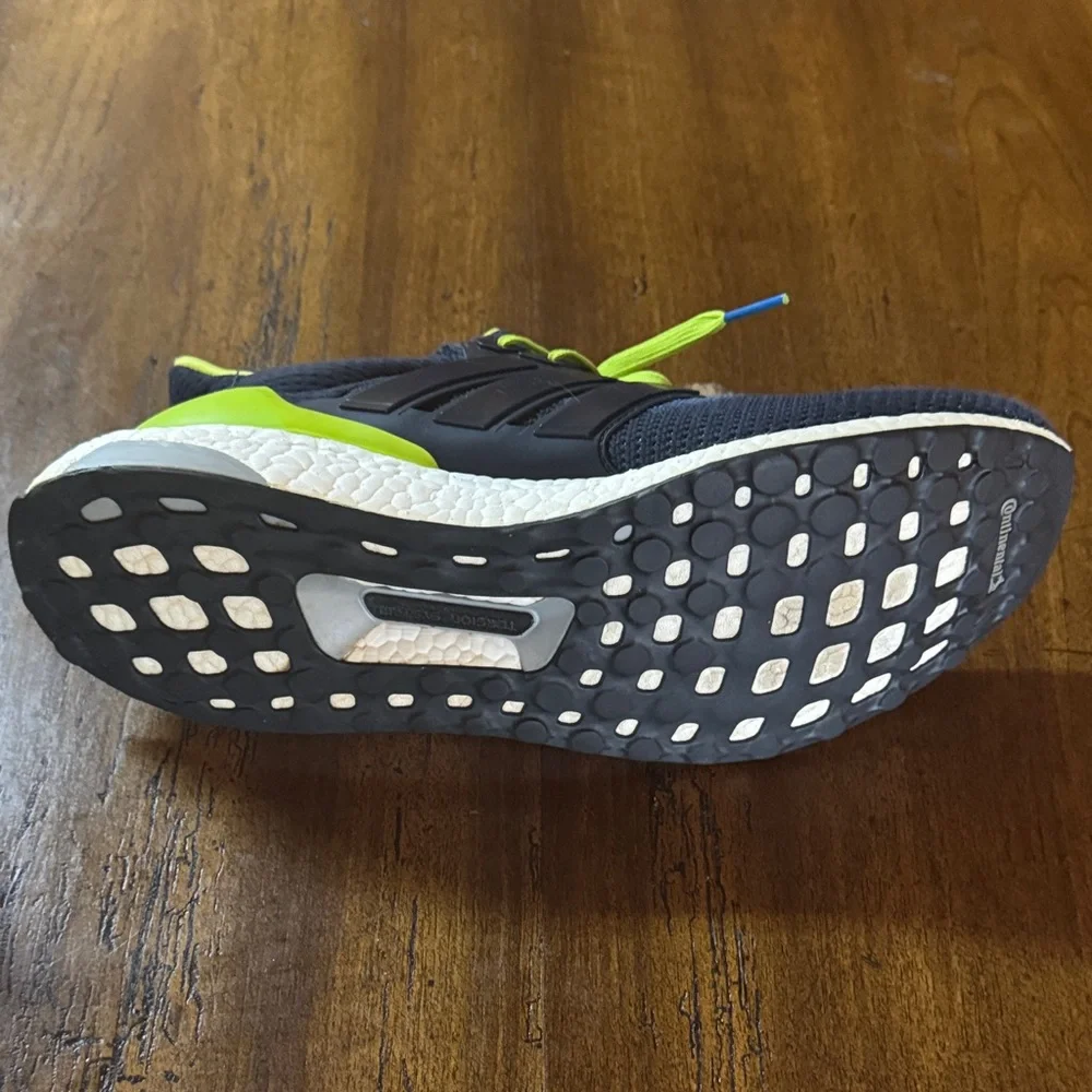 adidas vibrant sneakers